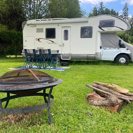Camping-car Au Charme De La Foret Luxury tent Le Vaudoue
