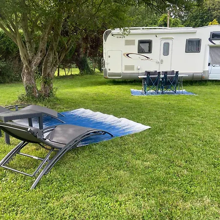 Luxury tent Camping-car Au Charme De La Foret Le Vaudoue