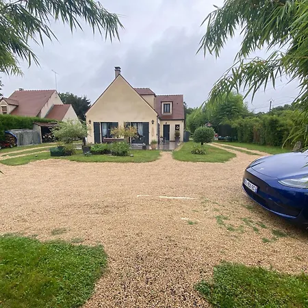 Camping-car Au Charme De La Foret Avec Jardin Acces A Pied Circuit Des 25 Bosses