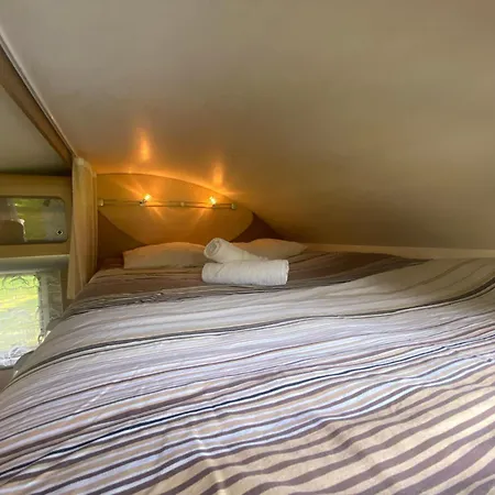 Camping-car Au Charme De La Foret Luxury tent