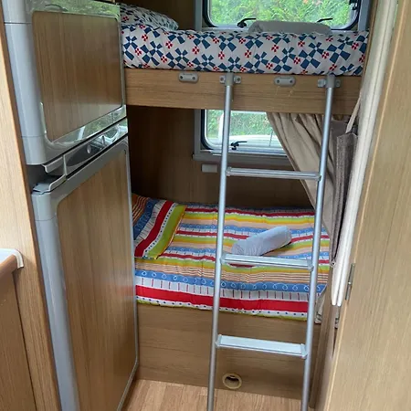 Camping-car Au Charme De La Foret * Le Vaudoue