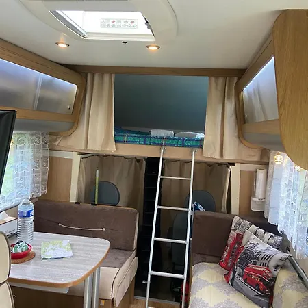 Camping-car Au Charme De La Foret * Le Vaudoue